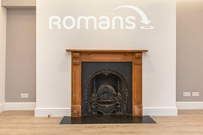 2 Bedroom Apartment To Rent In Hanbury Road, Clifton, BS8