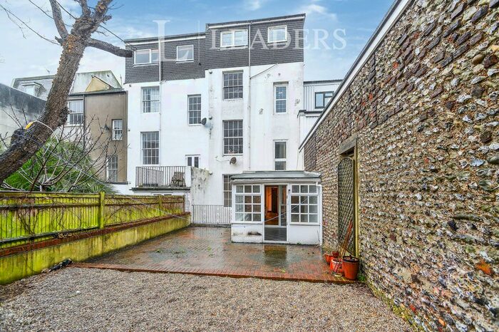 1 Bedroom Flat To Rent In Devonshire Place, Brighton BN2