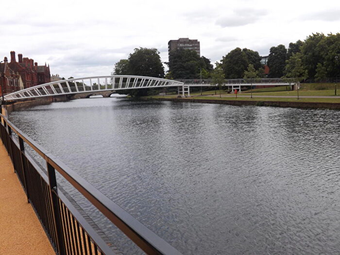 2 Bedroom Apartment To Rent In Britannia House, MK42