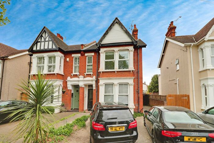 2 Bedroom Maisonette To Rent In Argyll Road, Westcliff-On-Sea, SS0