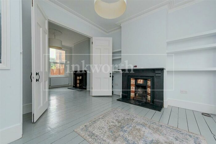 2 Bedroom Apartment To Rent In Mortimer Road, London, NW10