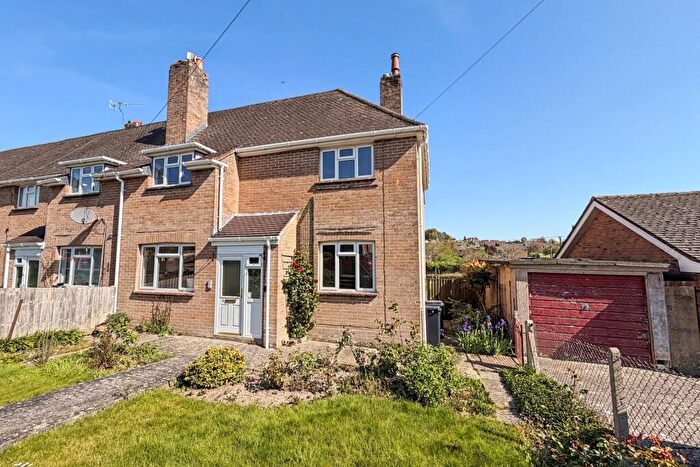 3 Bedroom Semi-Detached House For Sale In Bere Regis, BH20
