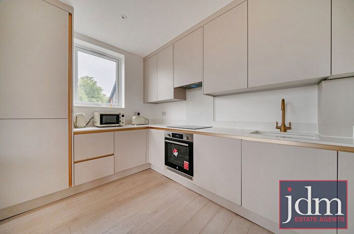 2 Bedroom Flat To Rent In Corelli Road, London, SE3