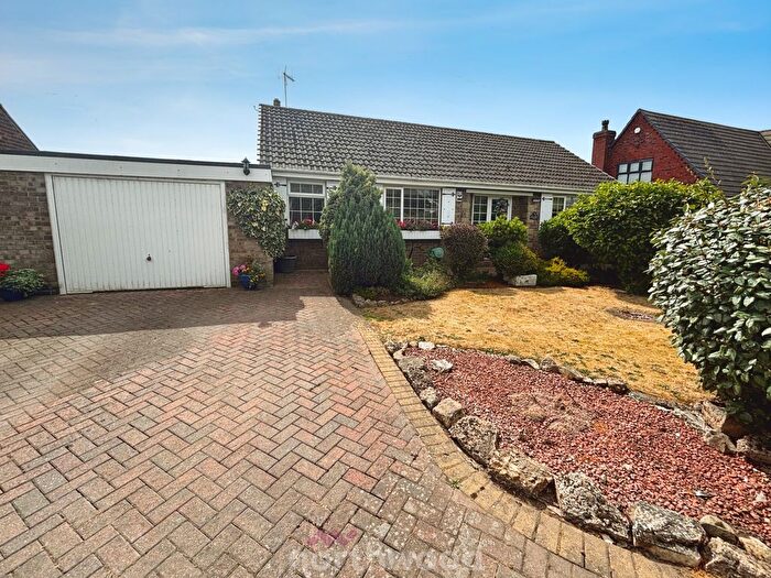 3 Bedroom Detached Bungalow For Sale In West End, Stainforth, Doncaster, DN7