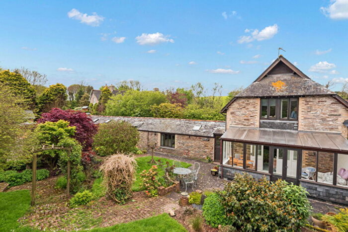 3 Bedroom Barn Conversion For Sale In Netton, Noss Mayo, South Devon, PL8