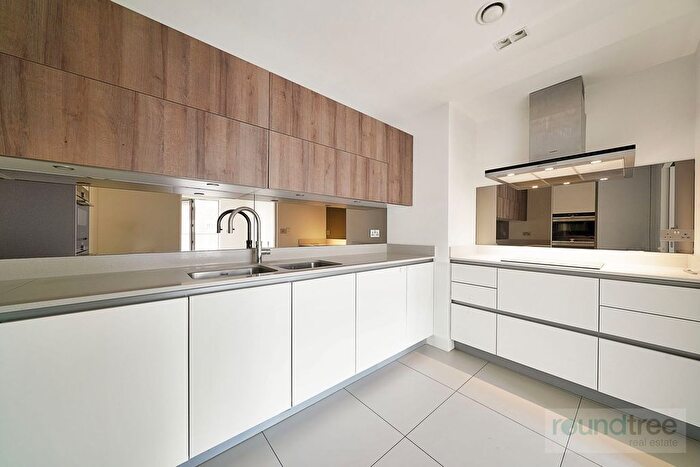 2 Bedroom Flat To Rent In Tenby Mansions, Brent Street, Hendon, NW4