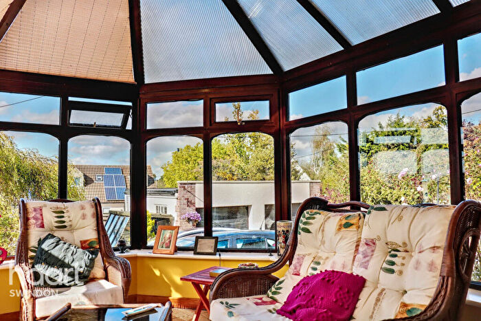 4 Bedroom Detached House For Sale In Common Road, Malmesbury, SN16