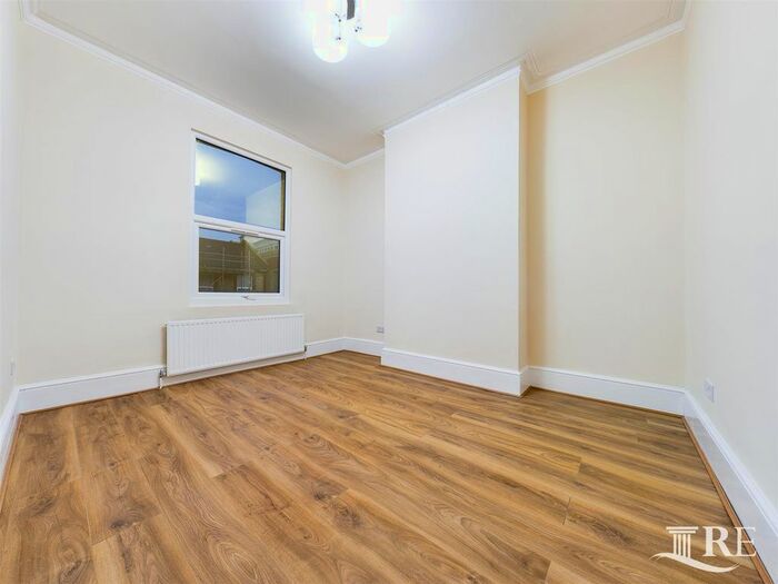 2 Bedroom Flat To Rent In Headstone Road, Harrow, HA1