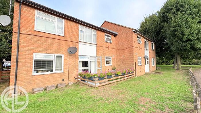 1 Bedroom Apartment For Sale In Newells, Letchworth Garden City, SG6