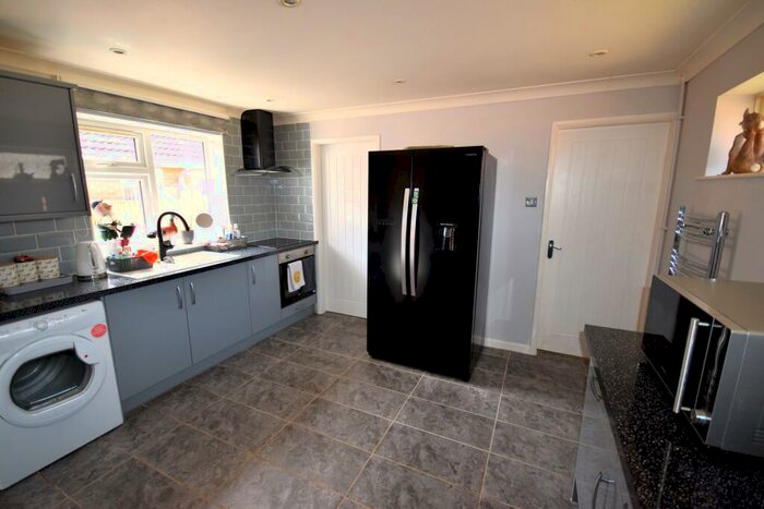 3 Bedroom Detached Bungalow For Sale In Flamborough Close, Skegness, PE25