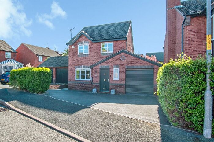 3 Bedroom Detached House For Sale In Perch Road, Broomhall, Worcester, WR5