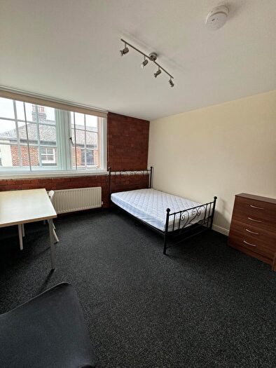 6 Bedroom Flat To Rent In Walsh Court, Bells Square, Sheffield, S1
