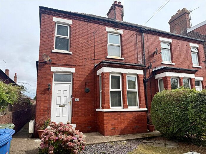 1 Bedroom Flat For Sale In Bessingby Road, Bridlington, East Yorkshire, YO16