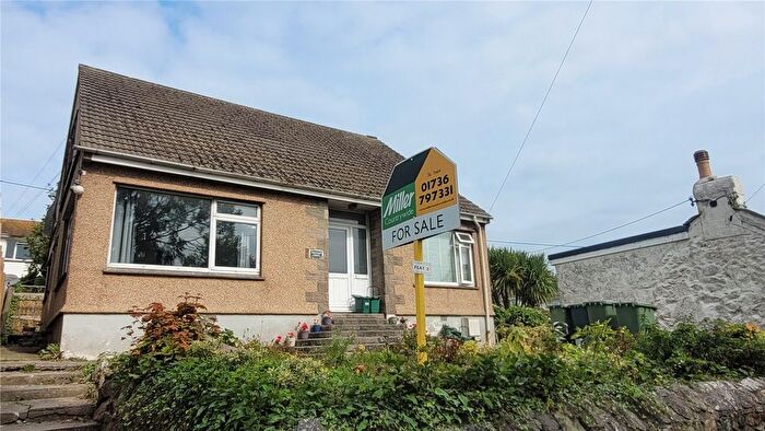 1 Bedroom Flat For Sale In Higher Stennack, St. Ives, Cornwall, TR26