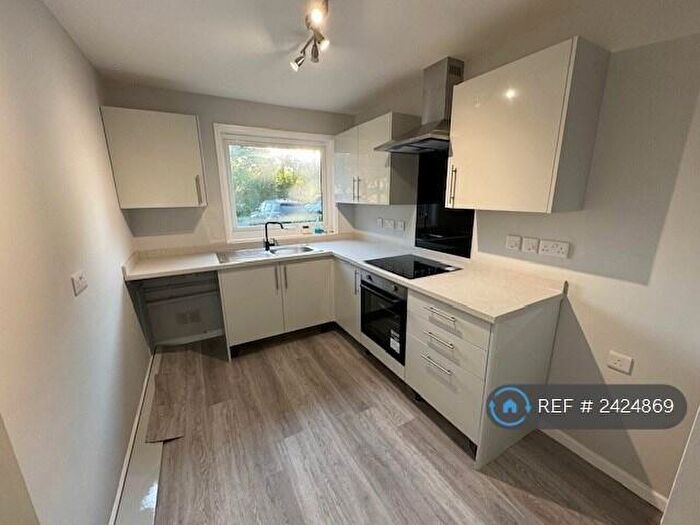 3 Bedroom Semi-Detached House To Rent In North Holme Court, Northampton, NN3