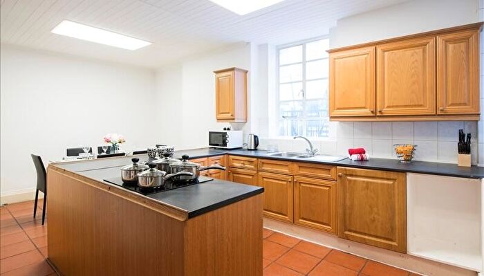 5 Bedroom Apartment To Rent In Strathmore Court, Park Road, St Johns Wood, London, NW8