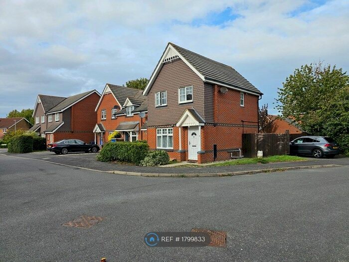 3 Bedroom End Of Terrace House To Rent In Chessington, Chessington, KT9