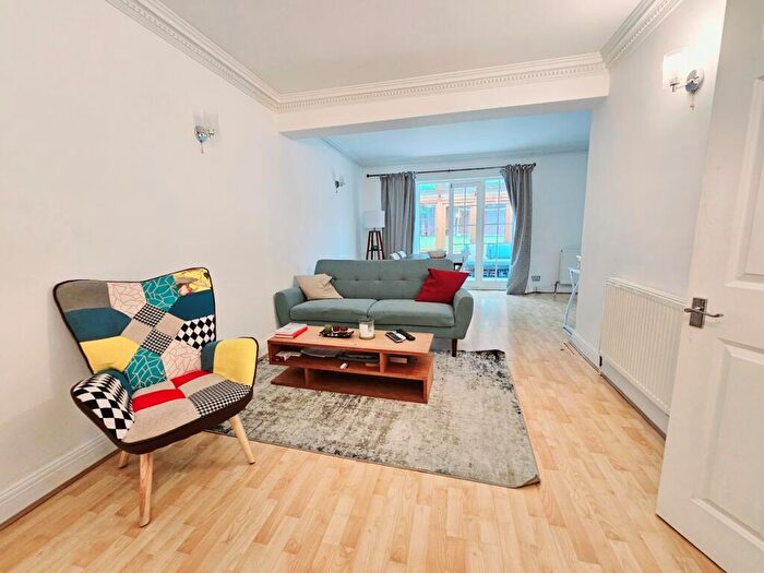 4 Bedroom Bungalow To Rent In Sandy Lane, Bromley, Orpington, BR6