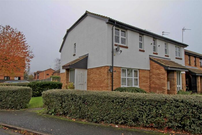 1 Bedroom Flat To Rent In Clarkes Drive, Hillingdon, UB8
