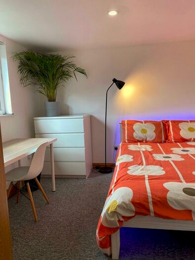 6 Bedroom Detached House To Rent In **£pppw Excluding Bills** Harrington Drive, Lenton, NG7