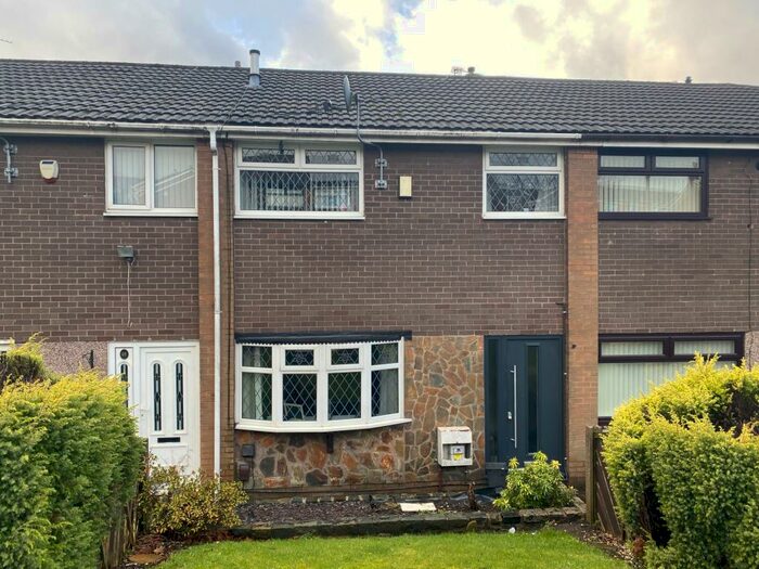 Houses for sale & to rent in OL4 2HD, Huddersfield Road, Waterhead Oldham