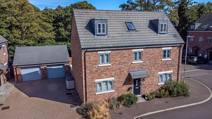 5 Bedroom Detached House For Sale In Scotgrange Meadow, Shefford, SG17