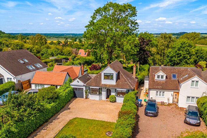 3 Bedroom Detached Bungalow For Sale In Marsh Road, Wilmcote, CV37
