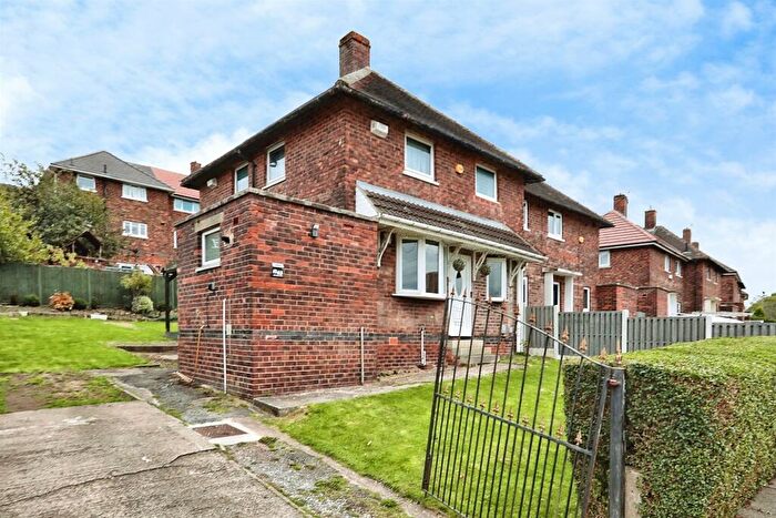 3 Bedroom Semi-Detached House For Sale In Kilvington Road, Woodthorpe, Sheffield, S13