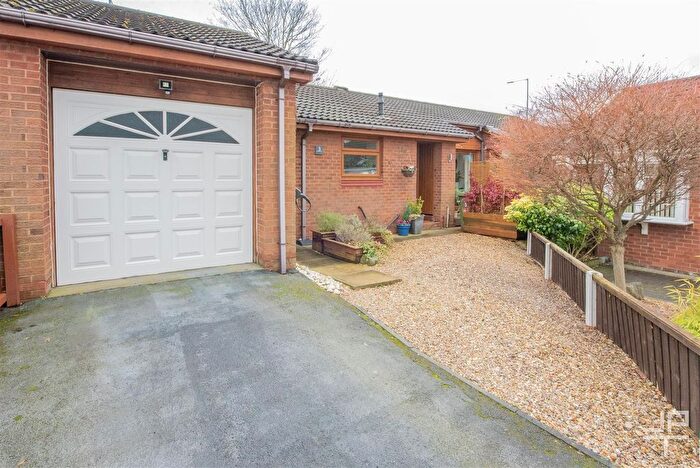 3 Bedroom Detached Bungalow For Sale In Plovers Lane, Helsby, Frodsham, WA6