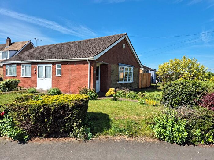 3 Bedroom Detached Bungalow For Sale In Wiltshire Avenue, Burton-upon-Stather, Scunthorpe, DN15