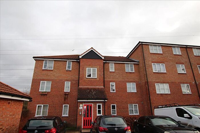 2 Bedroom Flat To Rent In Treeby Court, George Lovell Drive, Enfield, EN3