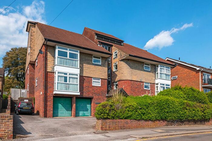 1 Bedroom Flat For Sale In Oxford Road, Douglas Houghton House, RH1