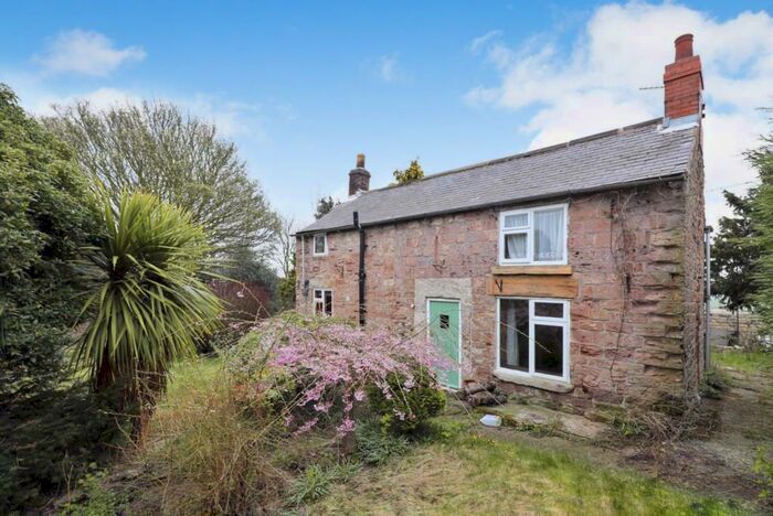 2 Bedroom Detached House For Sale In Turnshaw Road, Ulley, Sheffield, South Yorkshire, S26