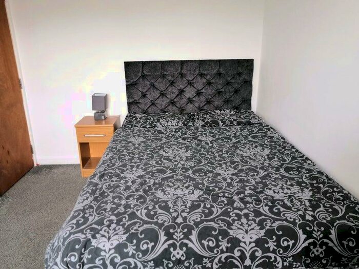 1 Bedroom House To Rent In Tydeman Road, BS20