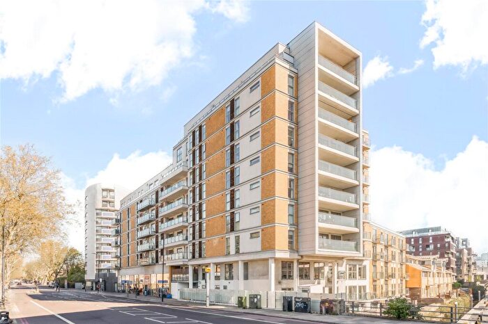 2 Bedroom Flat To Rent In Harley House, Frances Wharf, Limehouse, London, E14