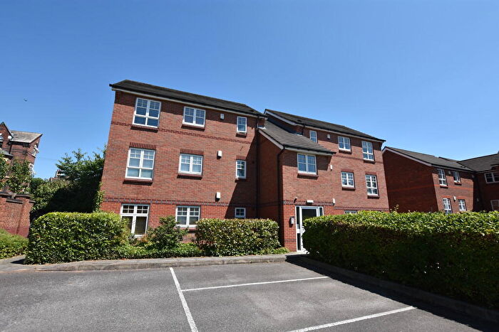2 Bedroom Apartment To Rent In Tudor Court, Arboretum, NG7