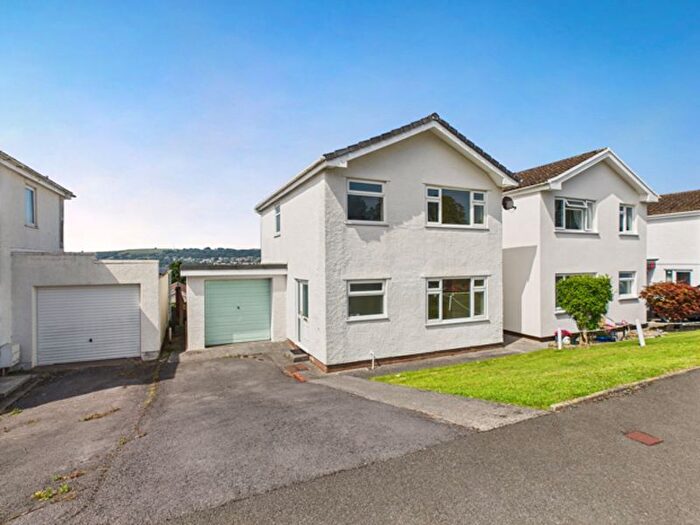 3 Bedroom Detached House For Sale In Elder Grove, Llangunnor, Carmarthen, SA31