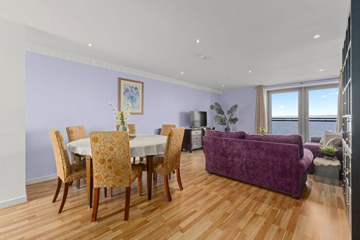 3 Bedroom Flat For Sale In Western Harbour View, Edinburgh, EH6