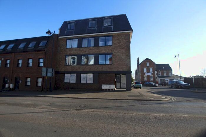 1 Bedroom Flat To Rent In Newport Street, Swindon, SN1