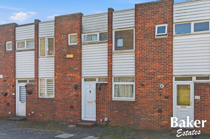 3 Bedroom Terraced House For Sale In Kielder Close, Hainault, London, IG6