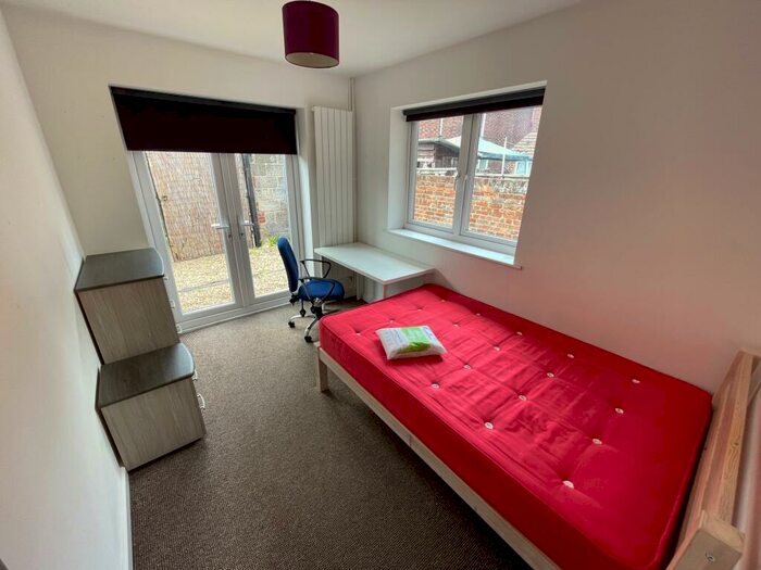 1 Bedroom Semi-Detached House To Rent In Wincheap, Canterbury, CT1