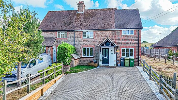 4 Bedroom Semi-Detached House For Sale In Skinners Lane, Catsfield, Battle, TN33