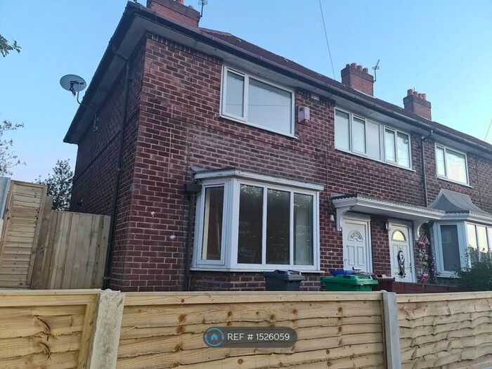 3 Bedroom End Of Terrace House To Rent In Mullacre Road Manchester, Manchester, M22