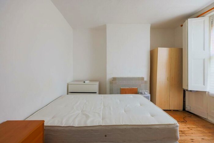 4 Bedroom Terraced House To Rent In Mitford Road, Holloway, London, N19