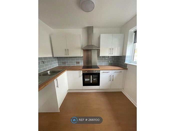 1 Bedroom Flat To Rent In Gosmore Court, London, N9