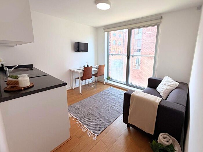Studio To Rent In Simpson Street, Liverpool, Merseyside, L1
