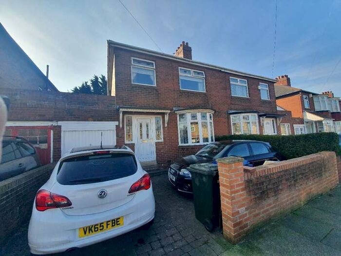 3 Bedroom SemiDetached House For Sale In Thorntree Drive, Newcastle