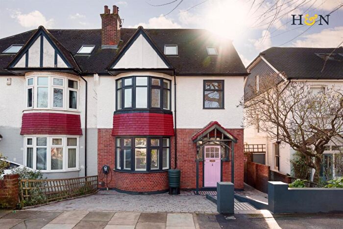 5 Bedroom Semi-Detached House For Sale In Wilbury Avenue, Hove, BN3