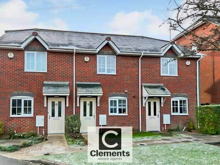 2 Bedroom Property To Rent In Clementine Way, Hemel Hempstead HP1