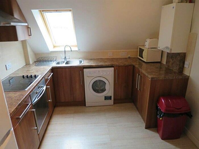 4 Bedroom Flat To Rent In Cowley Road, Oxford, Oxford, OX4